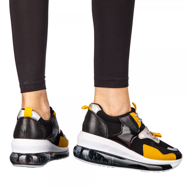Γυναικεία αθλητικά παπούτσια μαύρα από οικολογικό δέρμα και ύφασμα Tursa, 4 - Kalapod.gr